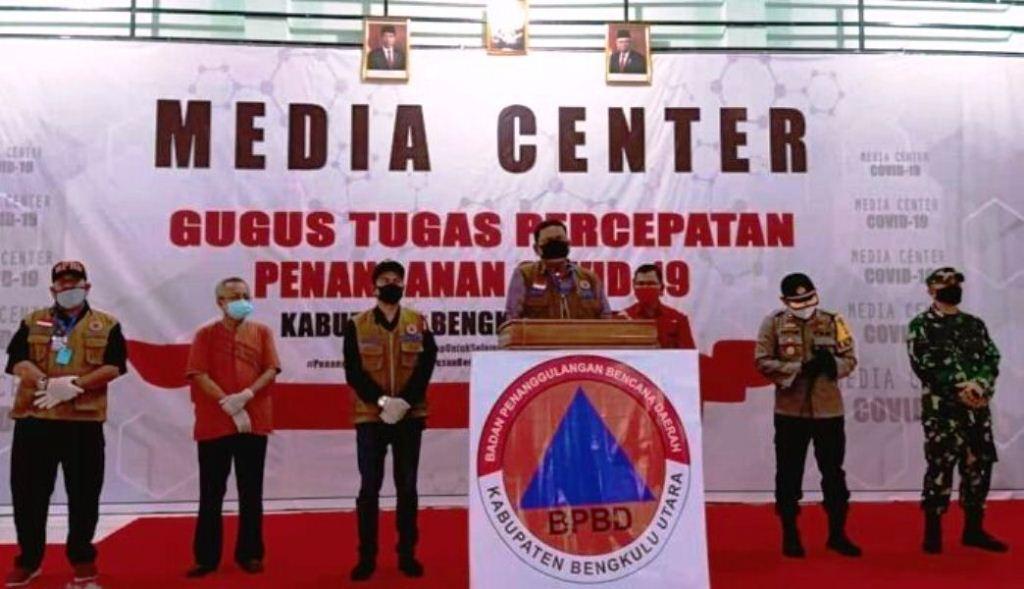 Satgas Percepatan Penanganan Covid-19 Kabupaten Bengkulu Utara saat Press confrence.