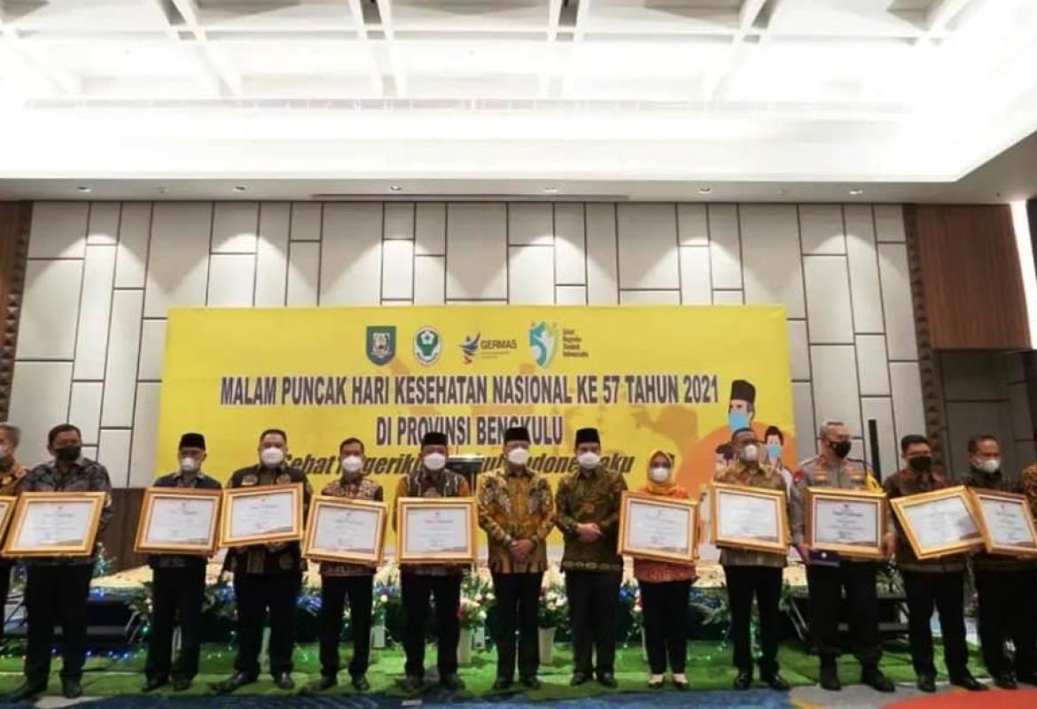 Sejumlah elemen menerima penghargaan Gubernur Bengkulu 