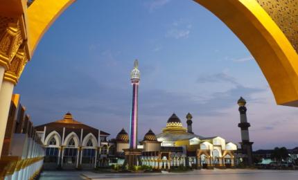 Masjid Raya Baitul Izzah Bengkulu